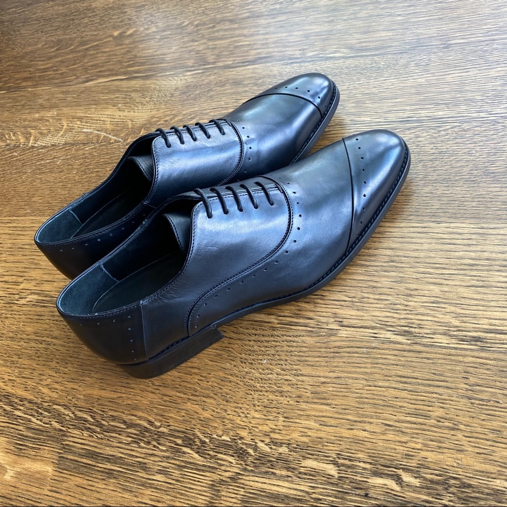 Men’s dress shoes